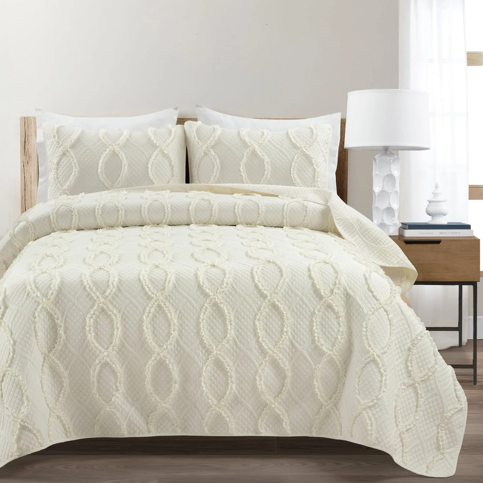 Avon Textured Ruffle Quilt 3 Piece Set