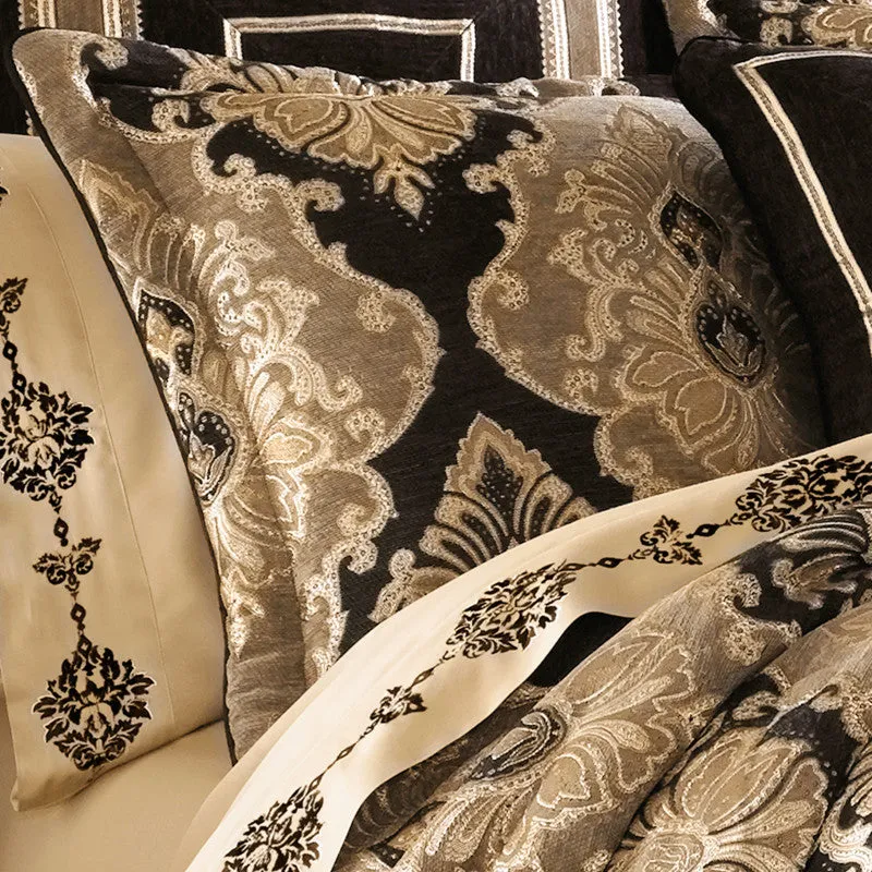 Bradshaw Comforter Set