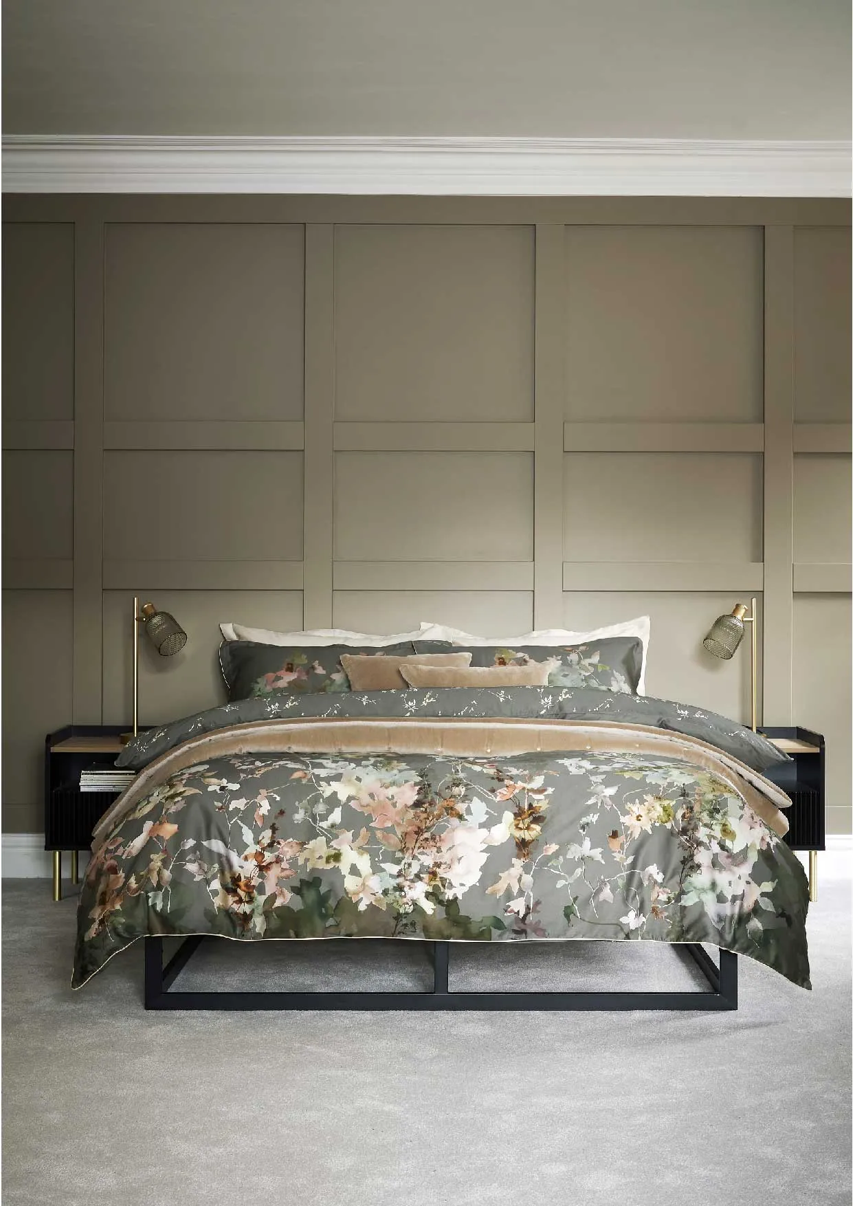 Christy Botanical Forest Comforter Set