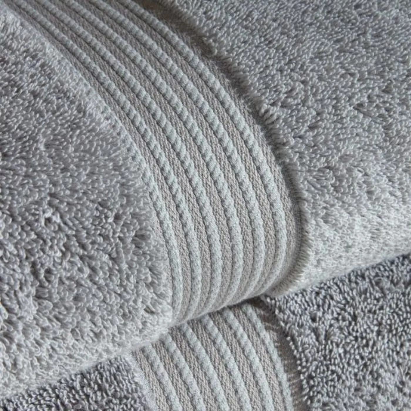 Christy Supreme Hygro Towels | Silver