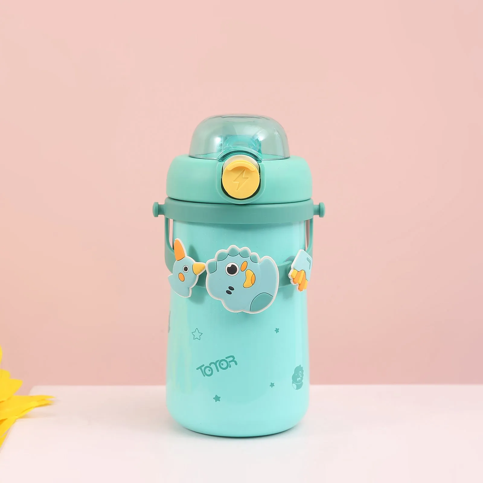 Colorful Bottle For Kids With An Exquisite Look For Stylish Trends