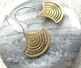 Contrast Earrings-Fans on Hoops