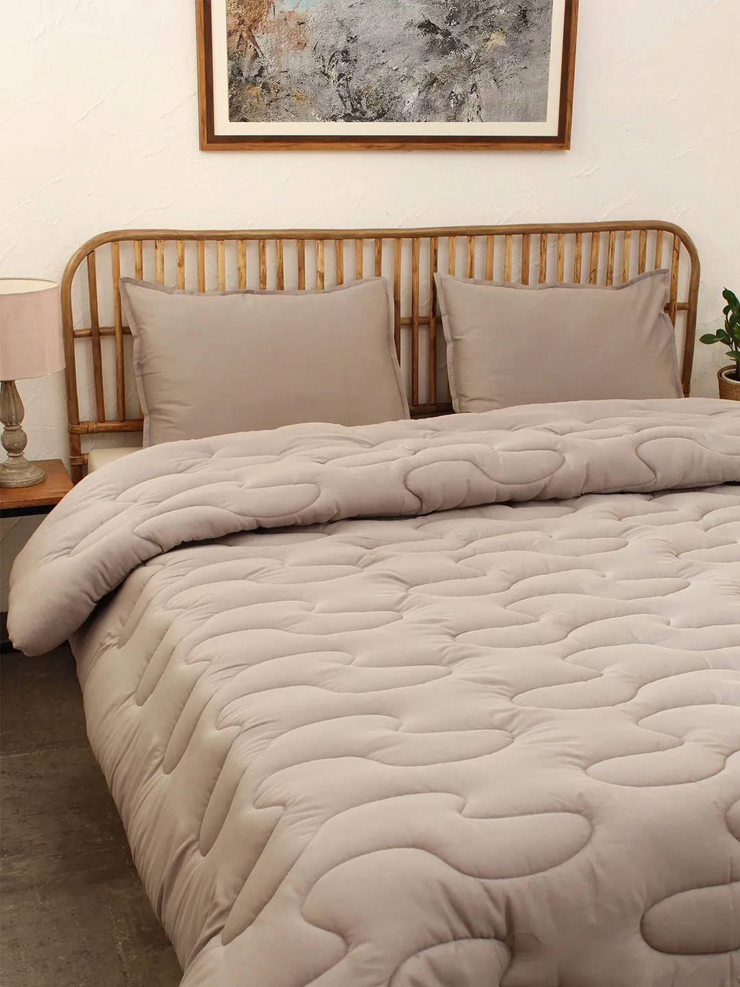 Dhanesh Grey Comforter