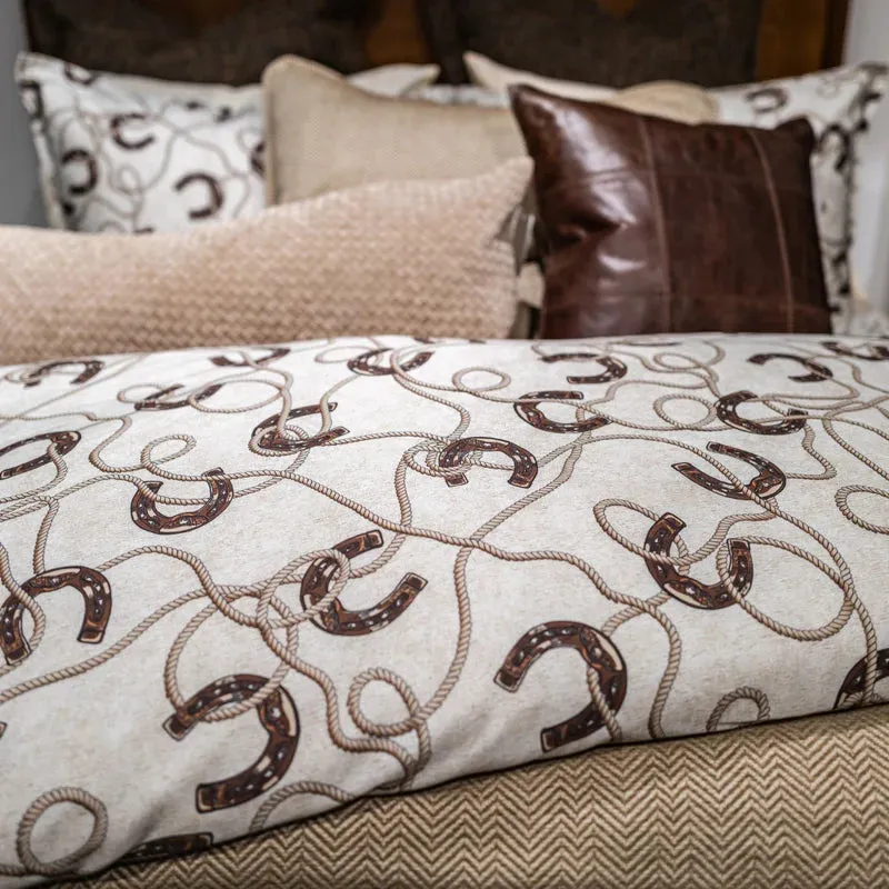 Horseshoe Bedding Set