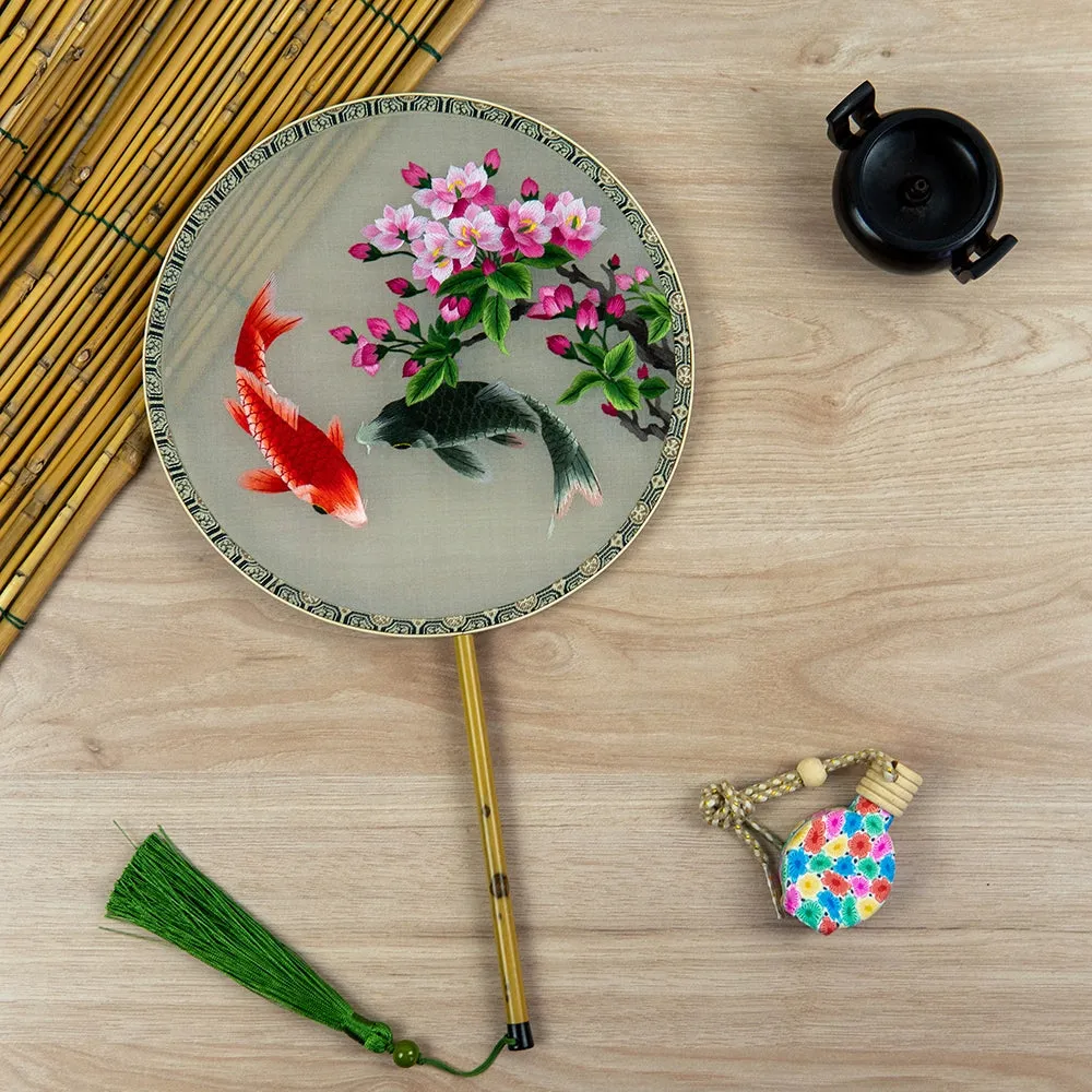 Huayuan Jingse 花园景色 Garden Scenes Embroidered Silk Tuanshan Round Fans