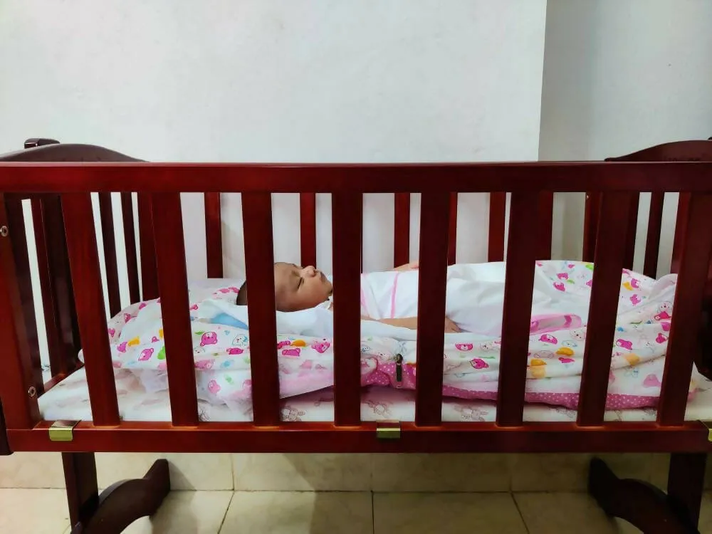 LUVLAP C-10 Baby Wooden Cradle with Mosquito Net,Dimensions: L89×B16.5×H89 cm