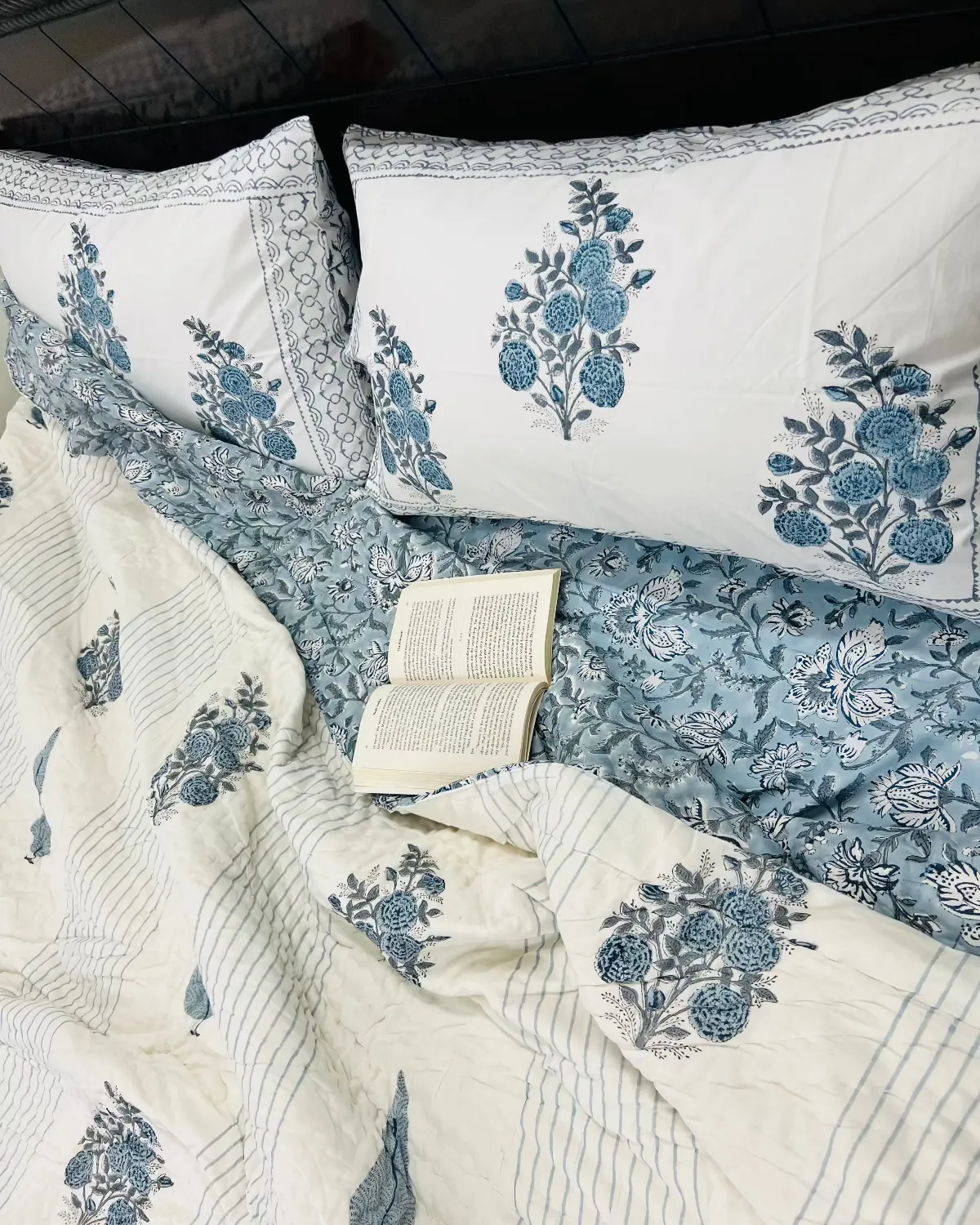 Mehraab Bloom Quilt Bedding Set