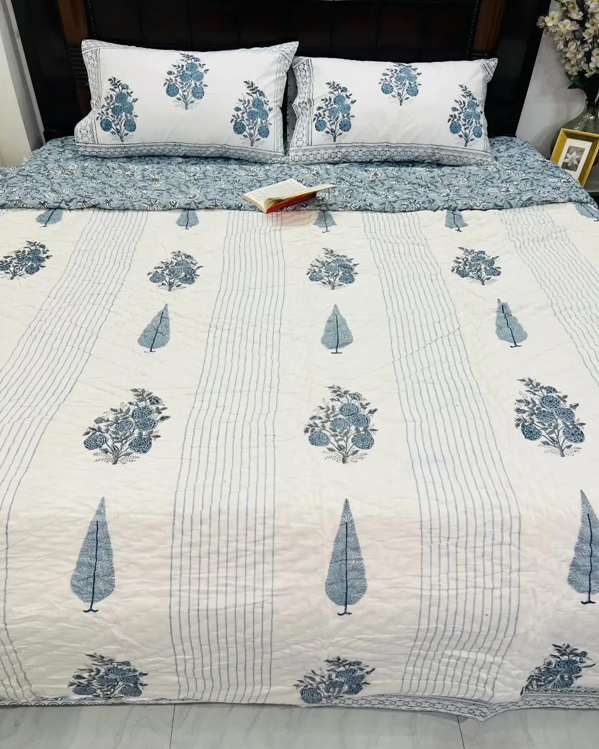 Mehraab Bloom Quilt Bedding Set