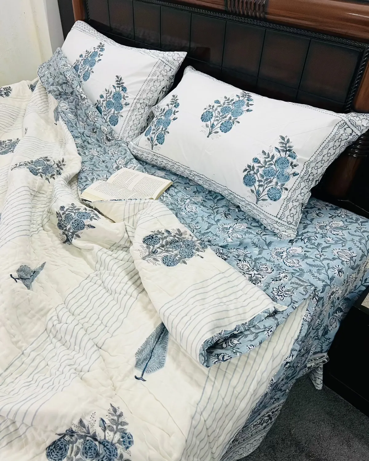 Mehraab Bloom Quilt Bedding Set